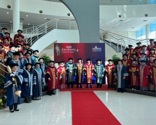 4. Graduation group photo